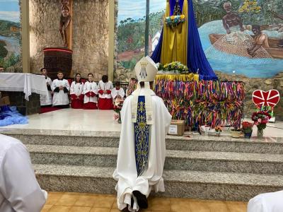 Dom Amilton celebra o 5º dia da Novena de Nossa Senhora Aparecida em Laranjeiras do Sul